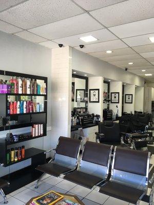 Delana's Salon & Barber Shop