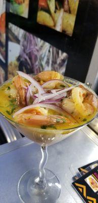 Ceviche de camarones con mango