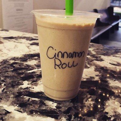 Cinnamon Roll protein shake that taste like ice cream!