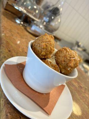 Cacio e Pepe Zeppole