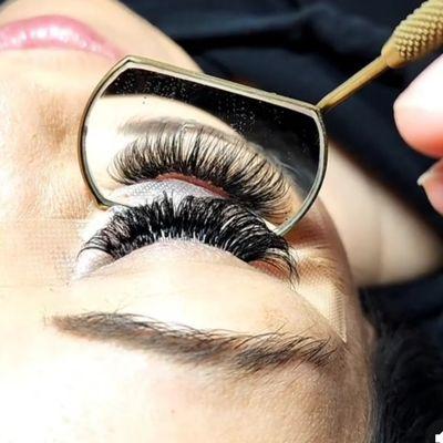 Volume lashes