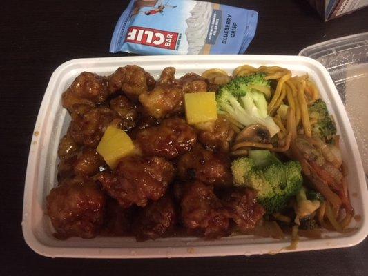 General Tso's Chicken and Vegetable Lo Mein