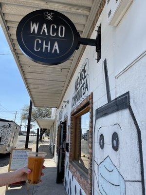 Waco cha entrance!