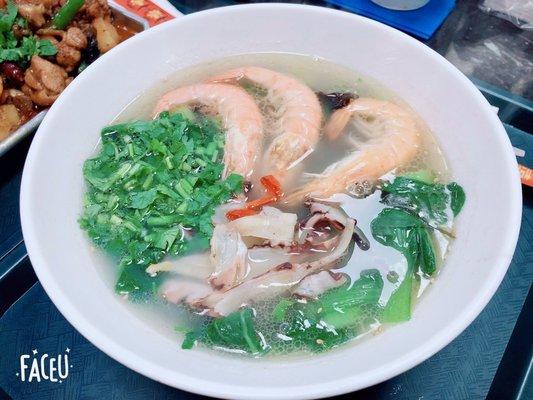 Seafood noodle soup