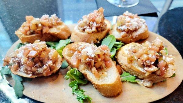 6pc Bruschetta Milano $14.00 (11/24/22). @PaulsOnTSq @TimesSquareNYC @NewYorkCity.Explore #FoodPorn