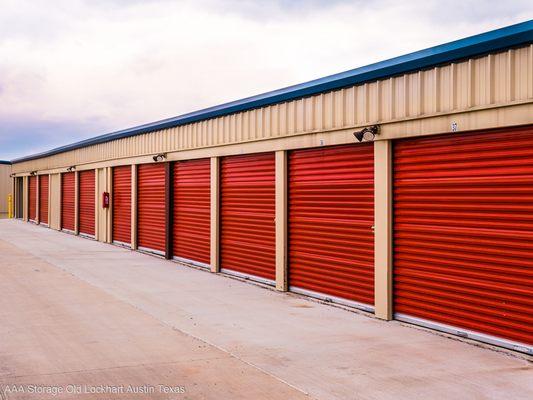 Best drive-up self storage in Austin Texas at AAA Storage in south Austin Texas