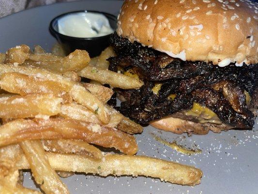 Cheeseburger with burnt onions and truffle fries