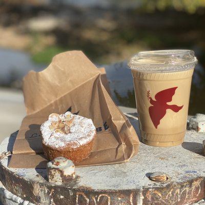 Oatmilk Latte & gluten free Almond pastry so good !!