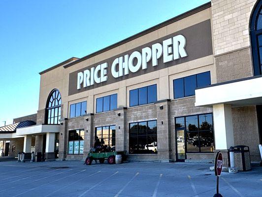 Inside Price Chopper - West Entrance