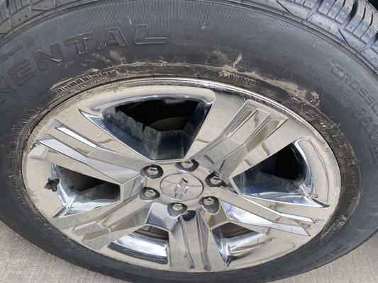 New tires - glue or grease?