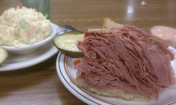 Superior Deli Restaurant: Half Reuben with potato salad side