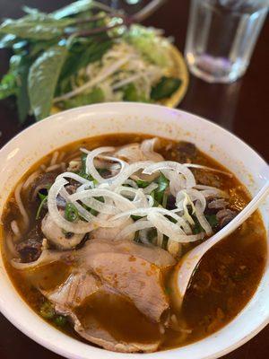 Bun bo hue