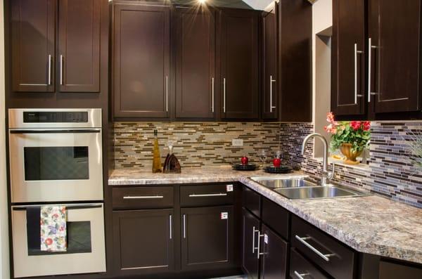 Experience our full kitchen displays & imagine one in your home!