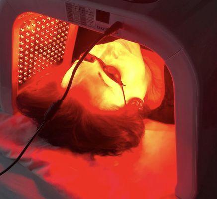 LED light therapy treatment