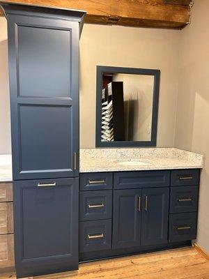 bathroom makeover with Dura Supreme cabinets and quartz top