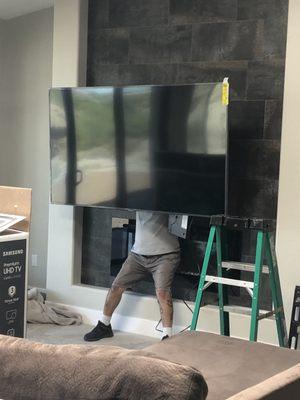 Michael hanging tv mount