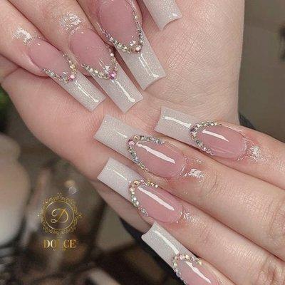 White tips nails