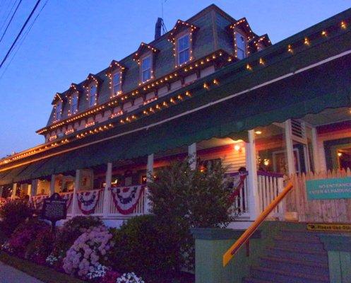 One of the Jersey Shore's famous eating & drinking spots