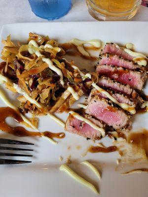 Seared tuna and Asian slaw