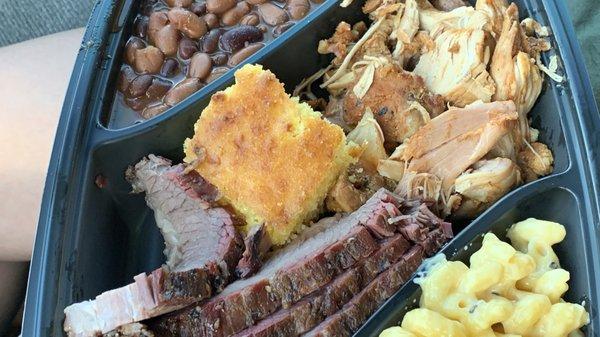 2 Meat Platter: beans, brisket, pulled chicken, mac and cheese