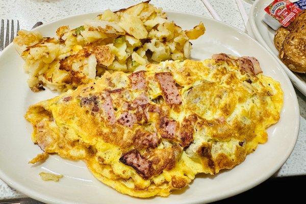 Omelet with cheese and bacon