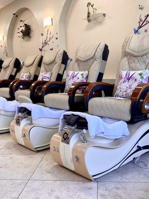 Pedicure massage chairs