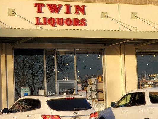 Twin Liquors