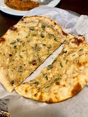 Garlic naan