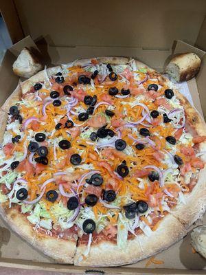 Salad Specialty Pizza