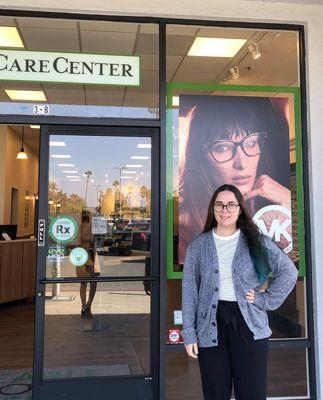 Madison, one of the opticians here at Pearle Loma Square.