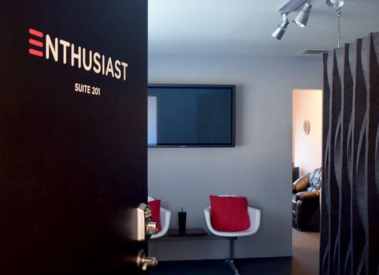 Enthusiast Inc's Interior