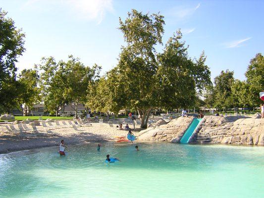 The most popular Woodbridge North Lake Lagoon water slides