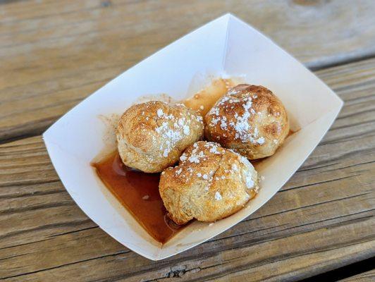 Cinnamon Sugar Knots | Instagram: @telephonesmoothie