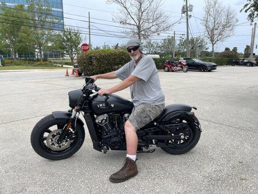 Indian Scout Bobber Smoke Black