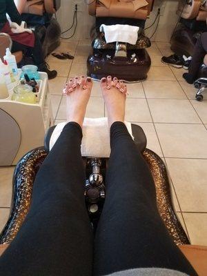 First experience at this nail salon. I brought my mother-in-law to experience her first pedi. She loved it! I'd come back again.