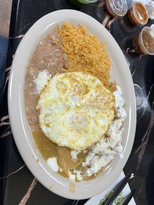 Chilaquiles verdes are excellent