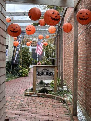 Entrance to Oak Bay brewery & tasting room.