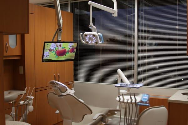 State-of-the art dental equipment and chairs