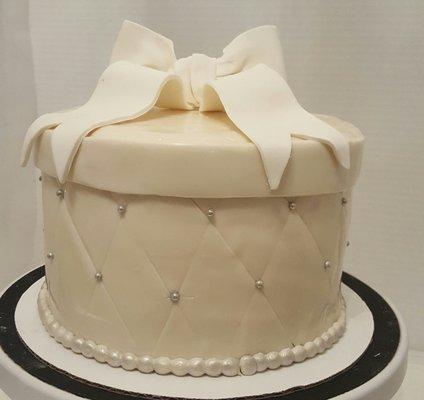 Fondant Hatbox Layer Cake