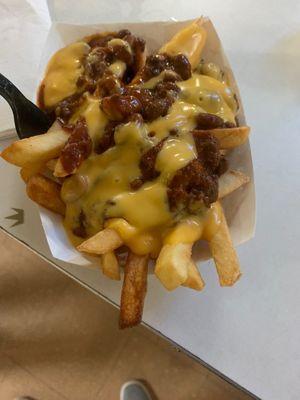 Chili cheese fries