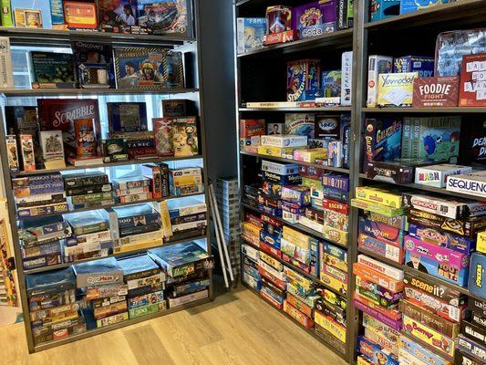 Games and jigsaw puzzles