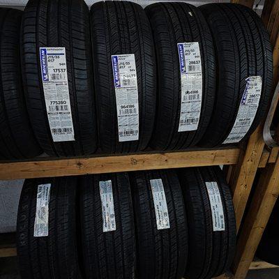 Major brand tires are available.