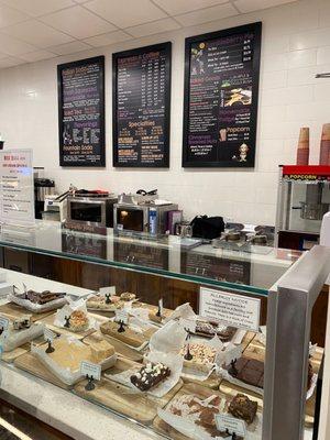 Fudge display and menu