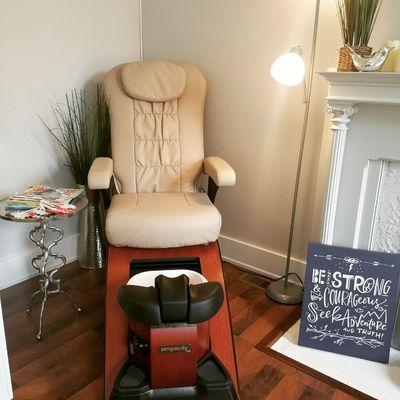 Pedicure Station.