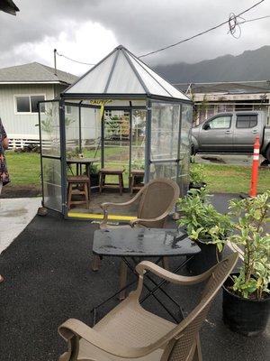 Relaxing area to enjoy your coffee. The cute gazebo is great for extra breezy or rainy days!