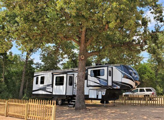 RV Site w/fence and yard