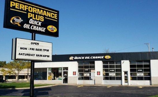 Looking for a quick and efficient oil change service in Walker, Michigan? Performance Plus Quick Oil Change.