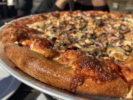 Mushroom and sausage pizza