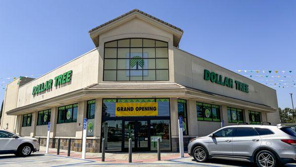 Front of new Dollar Tree store Sept2024