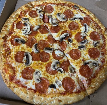 Pepperoni mushrooms pizza